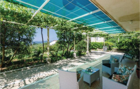 Beautiful Apartment In Brsecine With Kitchen, Brsečine